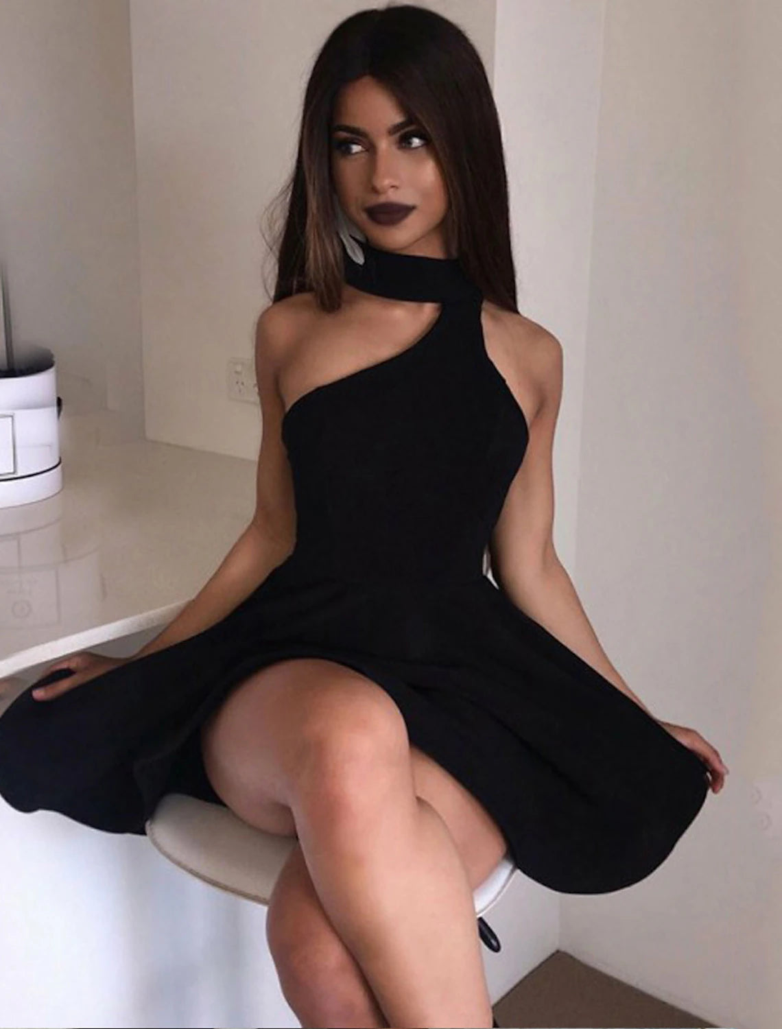 A-Linie Cocktailkleider Minimalistisches Kleid Partykleidung Kurz/Mini Ärmellos Neckholder Stretchstoff mit Falten